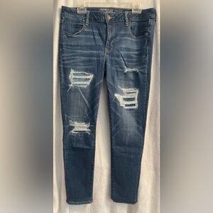 Blue Skinny Jeans with Distressed Detailing